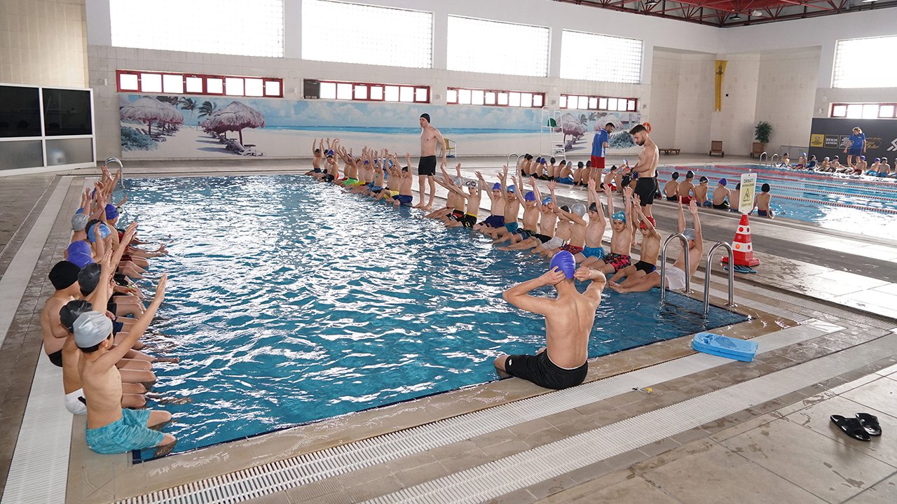 Konya’da ücretsiz yüzme kursu fırsatı: Başvurular başlıyor!