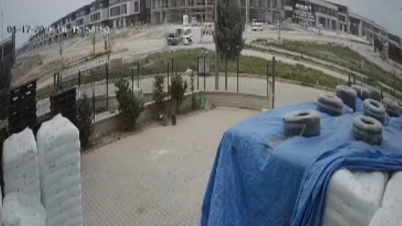 Konya’da kavşakta dehşet: Çarpışan minibüs takla attı, o anlar kamerada