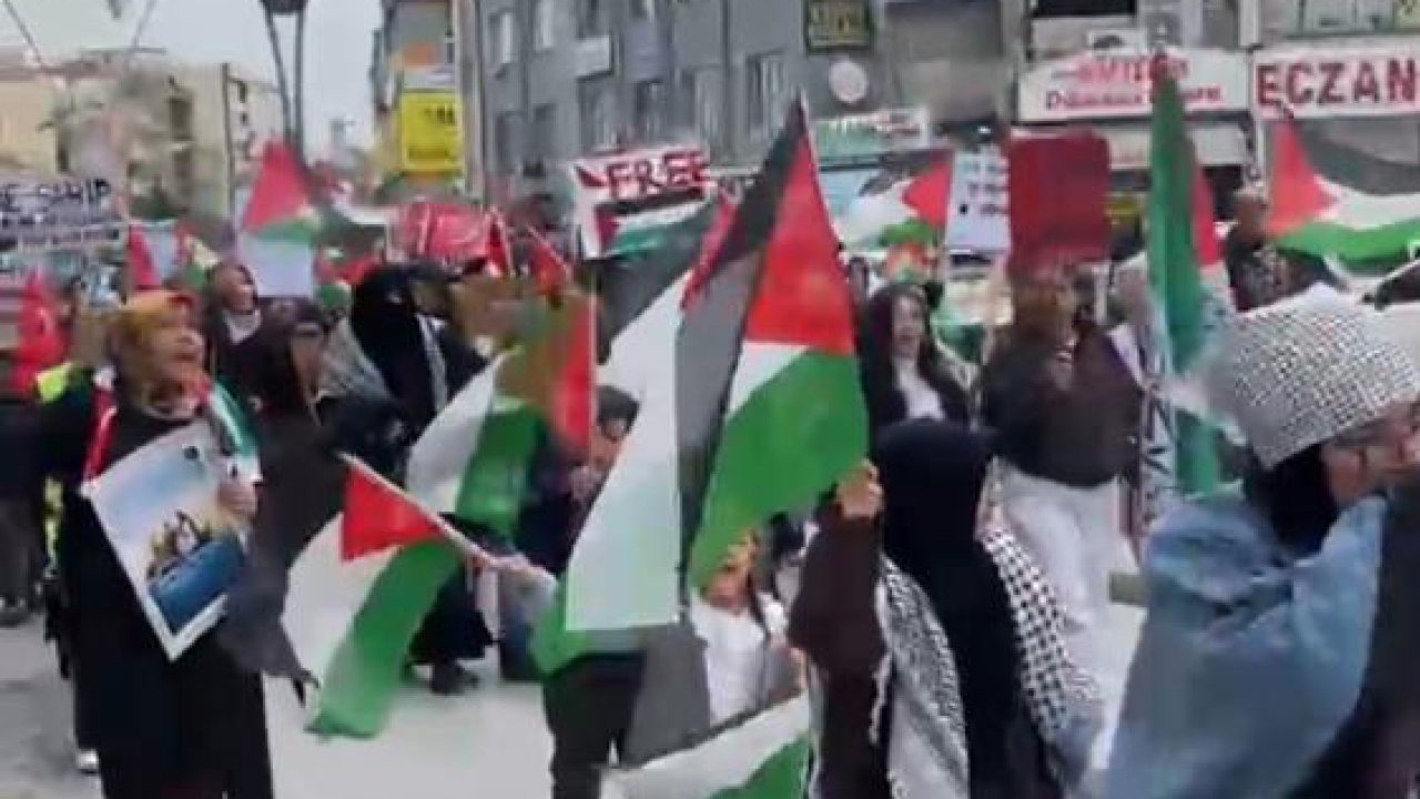 Ereğli’de binler tek yürek: Gazze için sessiz ama güçlü yürüyüş