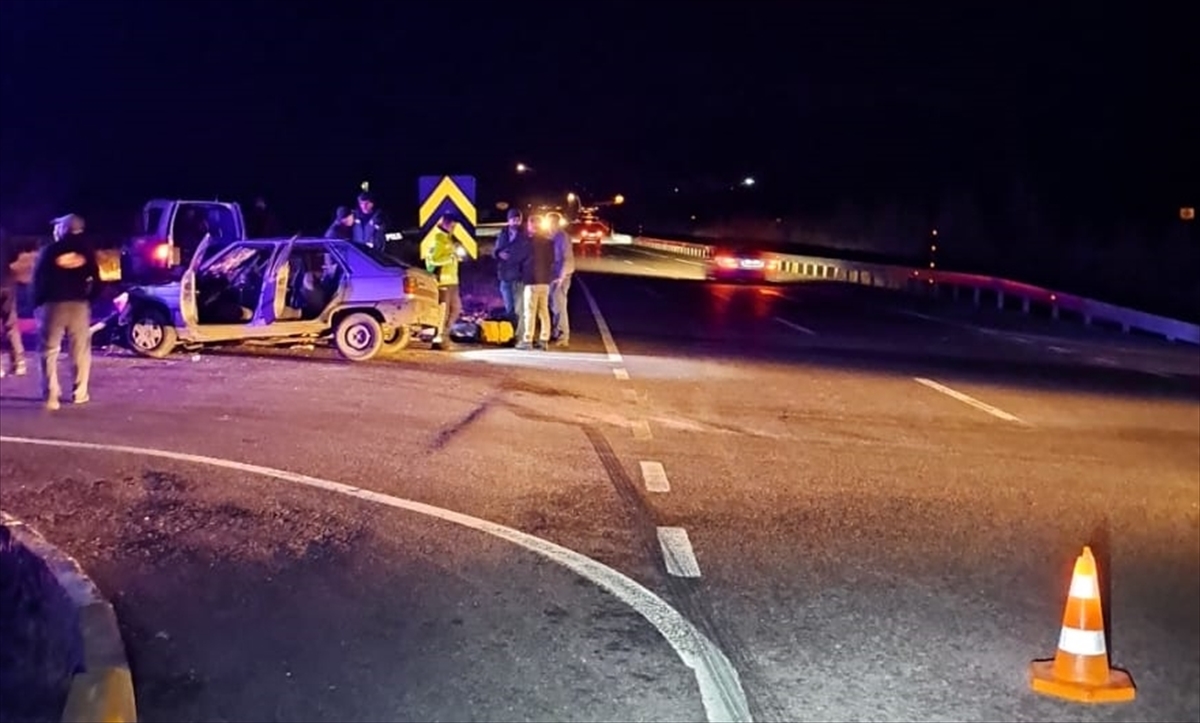 Konya’daki Kazada 5’i Polis 8 Kişi Yaralandı