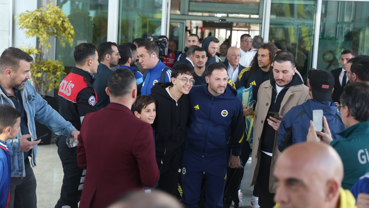 Fenerbahçe kafilesi Konyaspor maçı için Konya'ya geldi