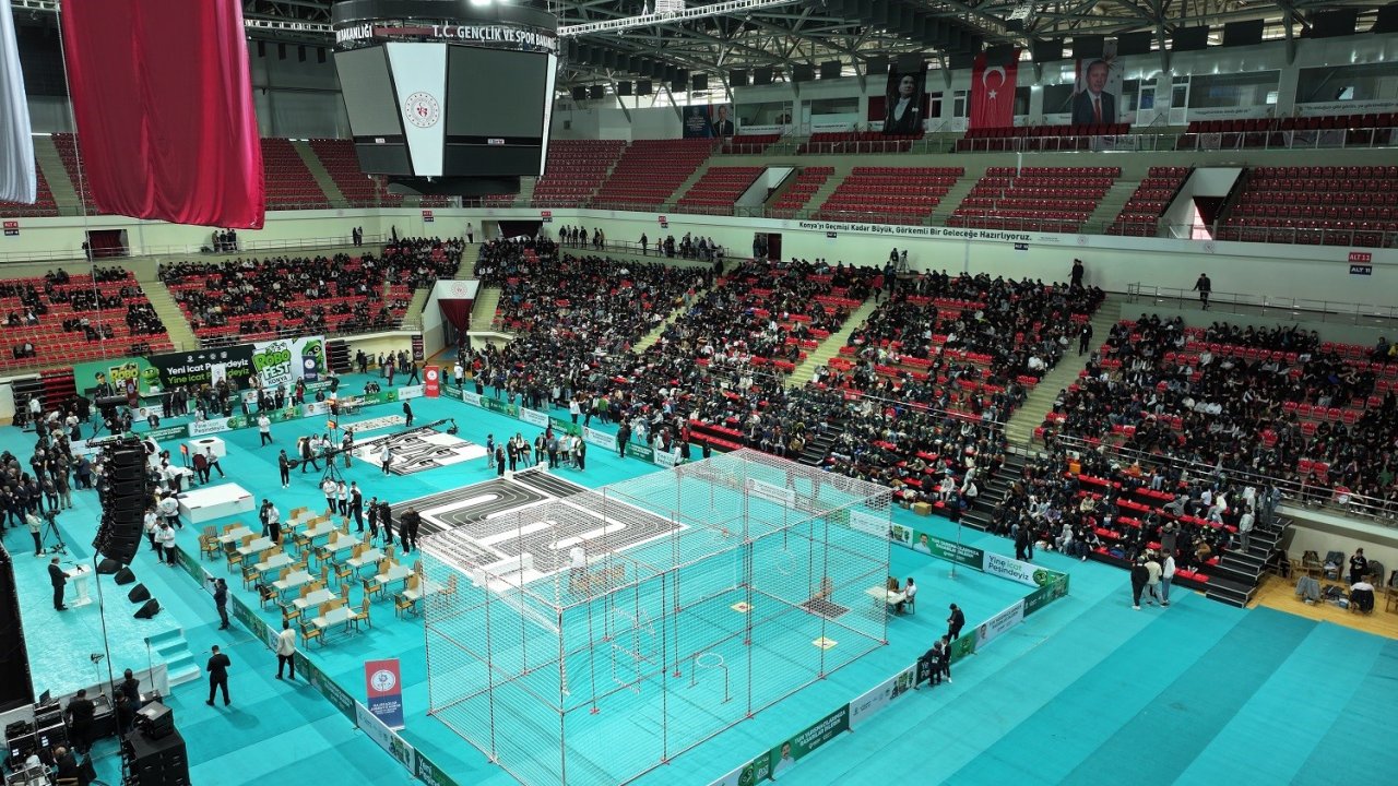 Konya Karatay’da ROBOFEST coşkusu: Gençler geleceği kodluyor!