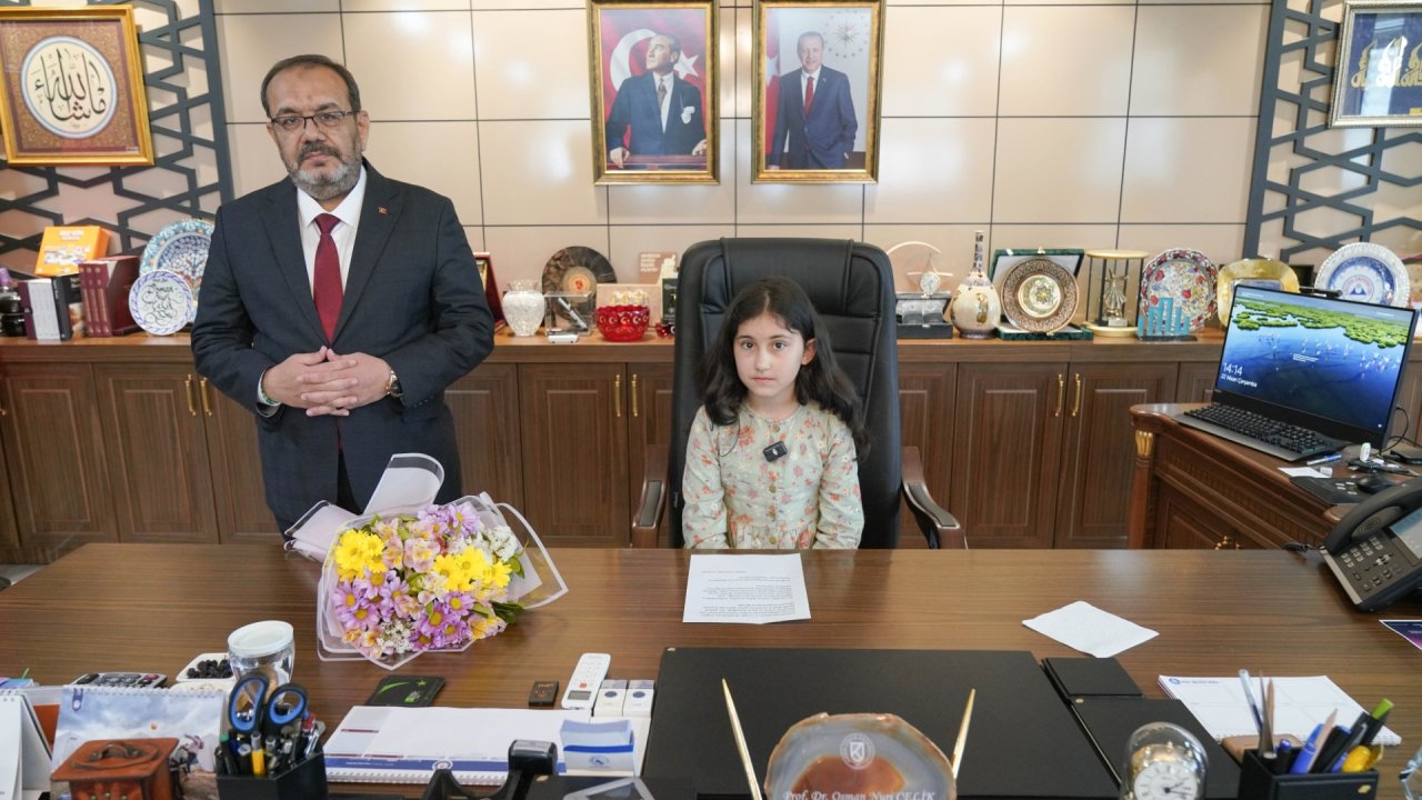 KTÜN’de 23 Nisan Coşkusu: Rektörlük Koltuğu Minik Sahibini Ağırladı