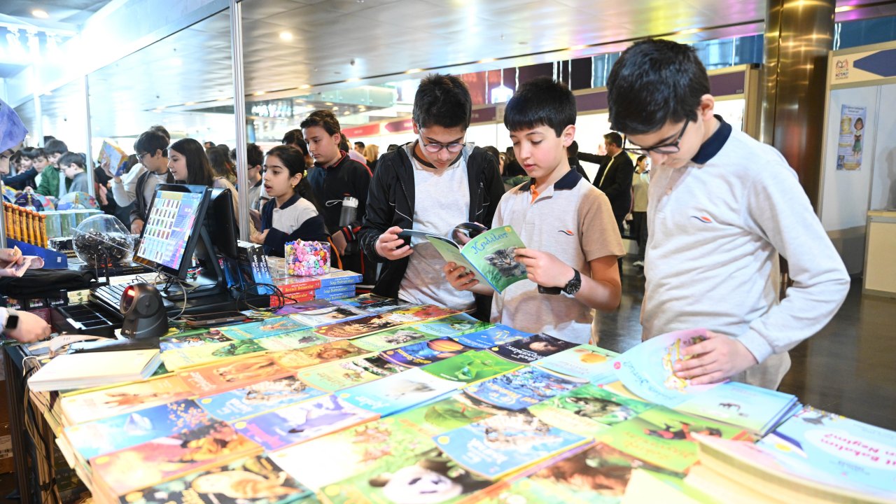 Konya'da 5 gün boyunca yoğun ilgiyle gerçekleşen 2. Konya Çocuk Kitap Günleri sona erdi! Başkan Altay teşekkür etti