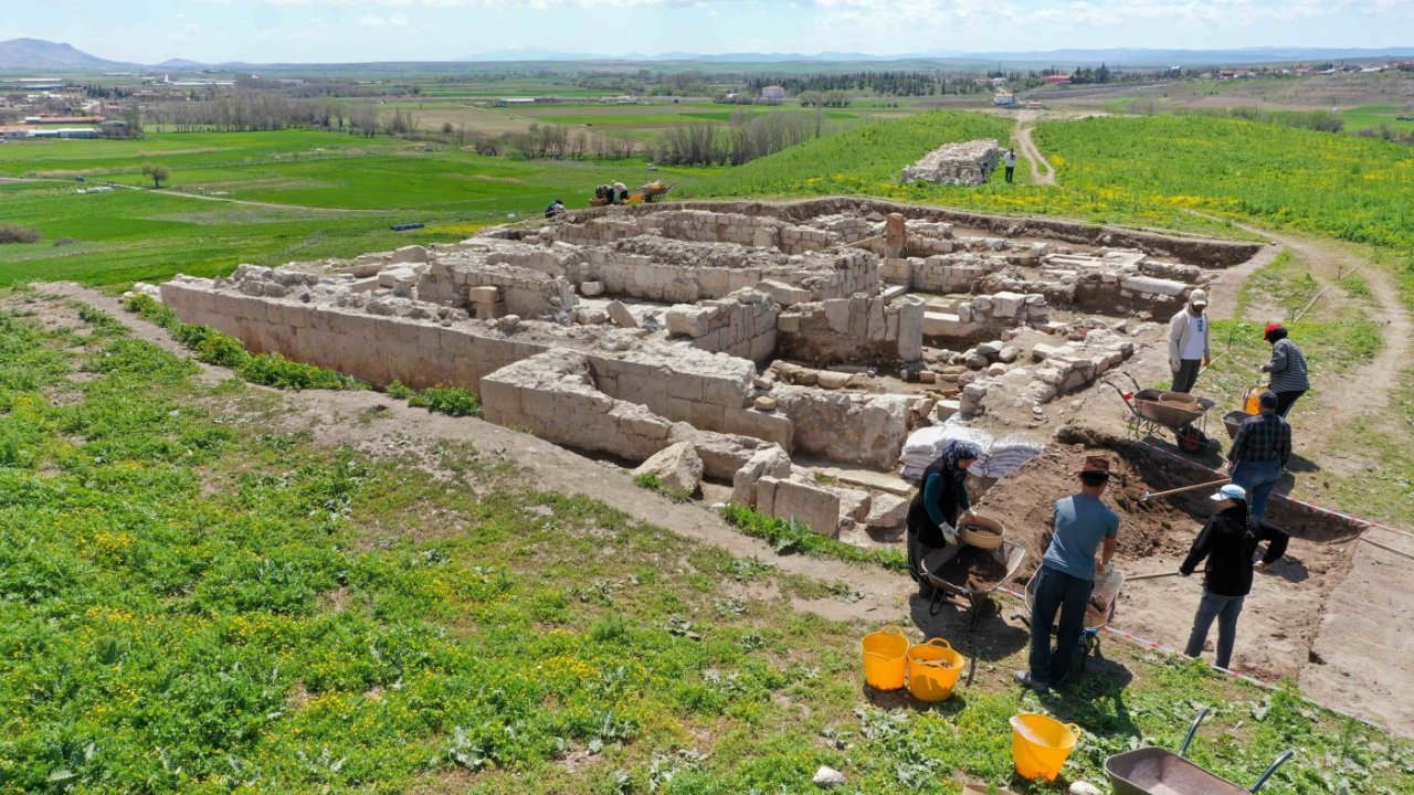 Konya'da binlerce yıllık sır yeniden uyanıyor: Lystra Antik Kenti 2026’da gündem olacak!