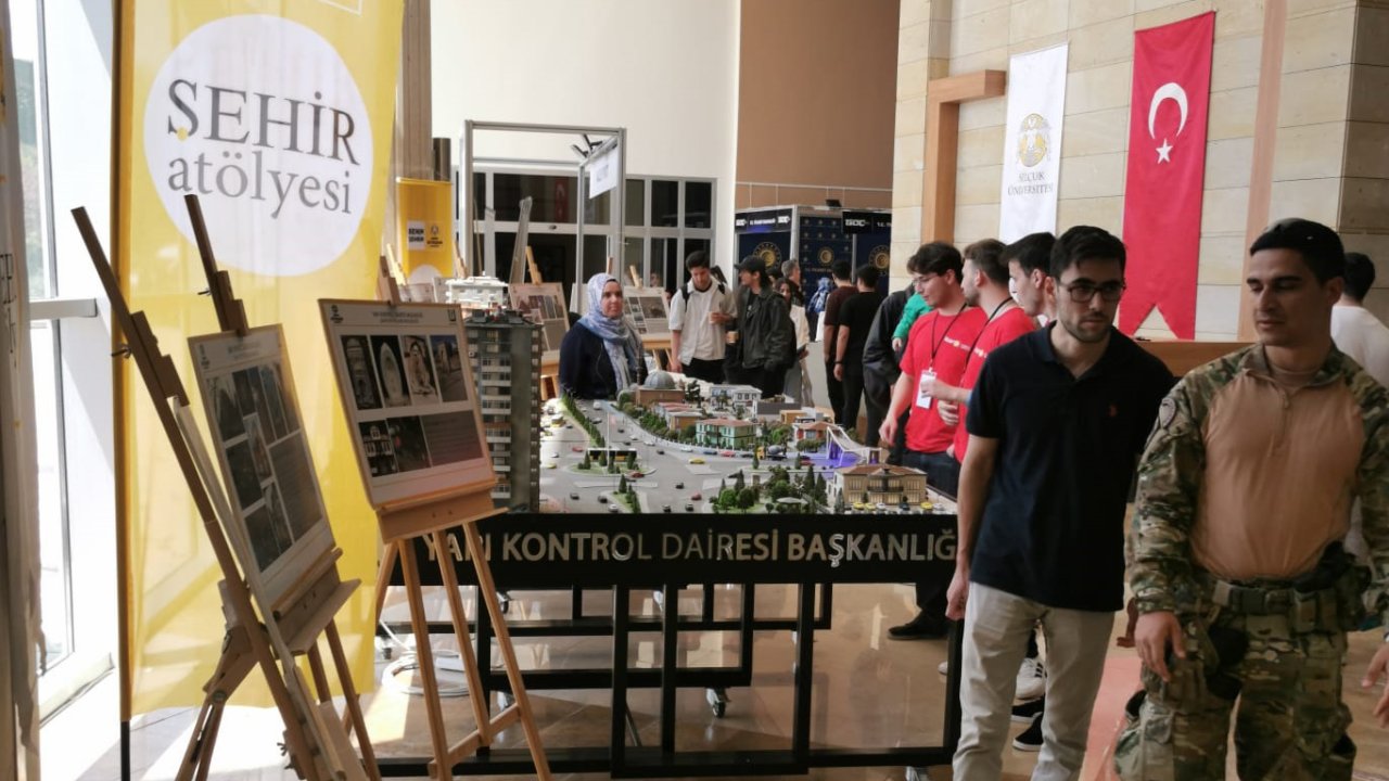 Konya’da kariyer fuarına şehir estetiği damgası! Büyükşehir’den gençlere ilham veren dokunuş
