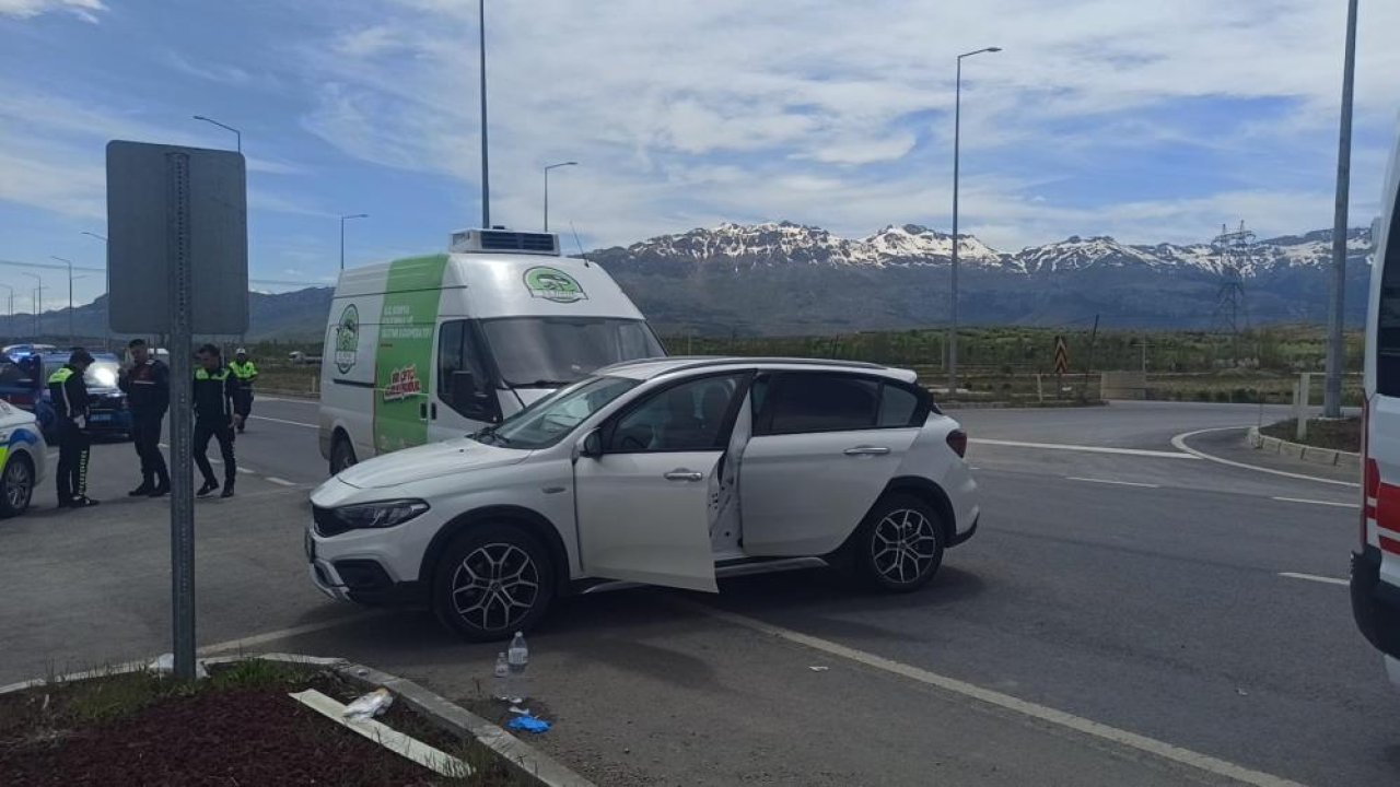 Konya'daki trafik kazasında aynı aileden 4 kişi yaralandı