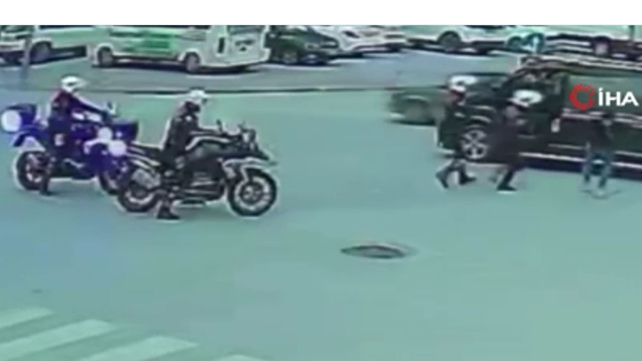 Konya’da nefes kesen anlar: Boğazına erik kaçan sürücüyü Yunus Polisleri kurtardı!!