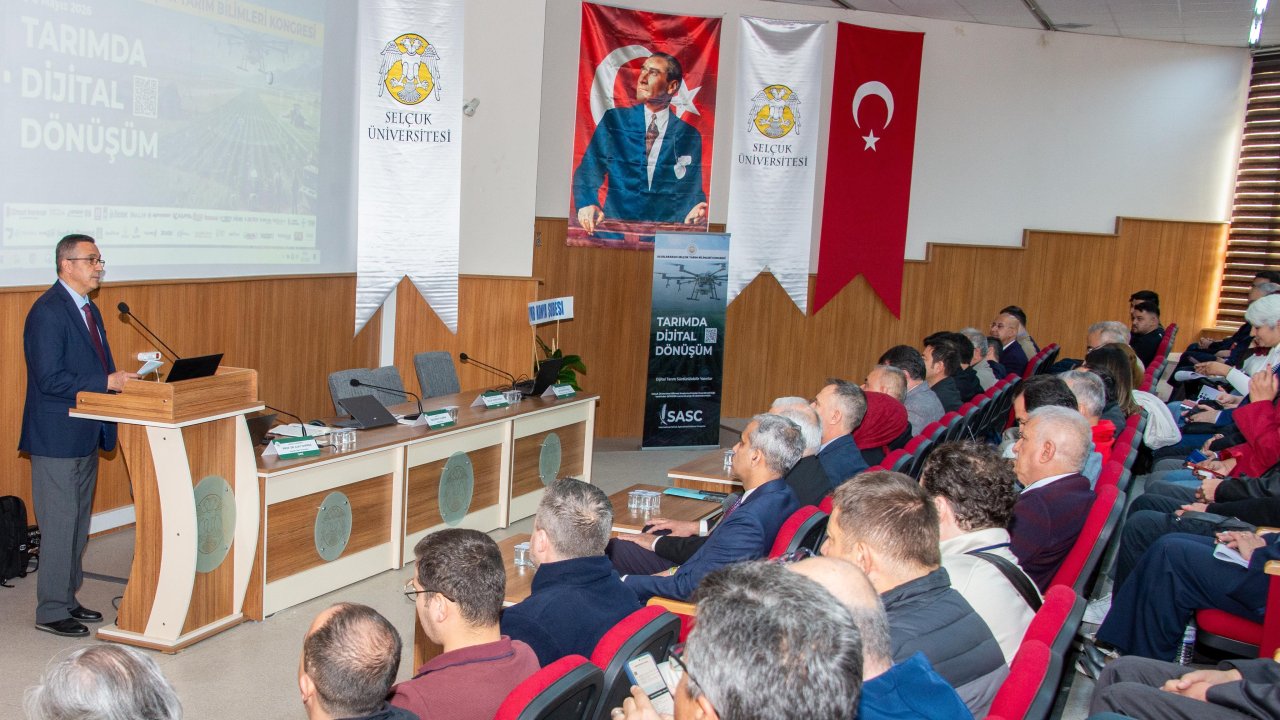 Konya Selçuk Üniversitesi’nde tarımın geleceği yazılıyor! Dijital dönüşüm kongresi başladı!