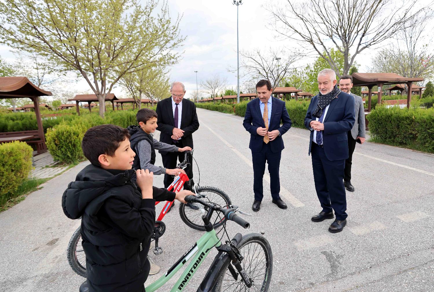 Şükrü Başdeğirmen Konya’da! Karatay’daki projeler yerinde incelendi