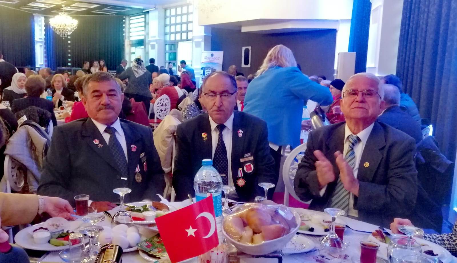 Türkiye Emekliler Derneği Öğretmenleri Buluşturdu