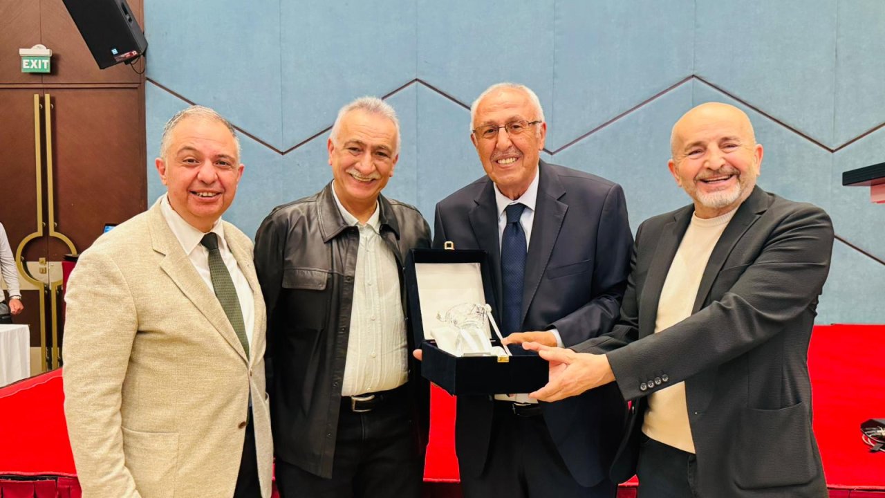 Başkan Koru; "Eczacılar sağlık sisteminin yapı taşı"