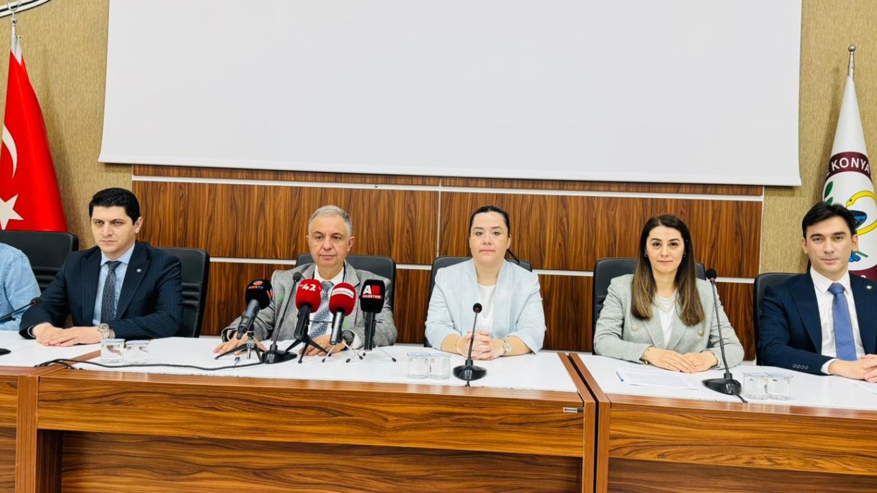 Konya 5. Bölge Eczacı Odası Başkanı Ahmet Hakan Koru: “Yerli ilaç üretimi şart"