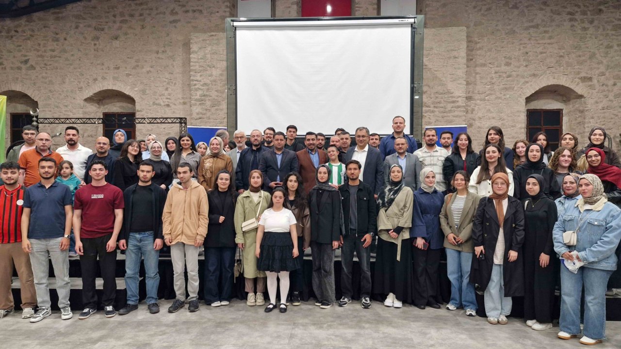 DOSD Mayıs ayı aile seminerinde; Down Sendronlu Bireylerin 'Dünü, Bugünü, Yarını' konuşuldu