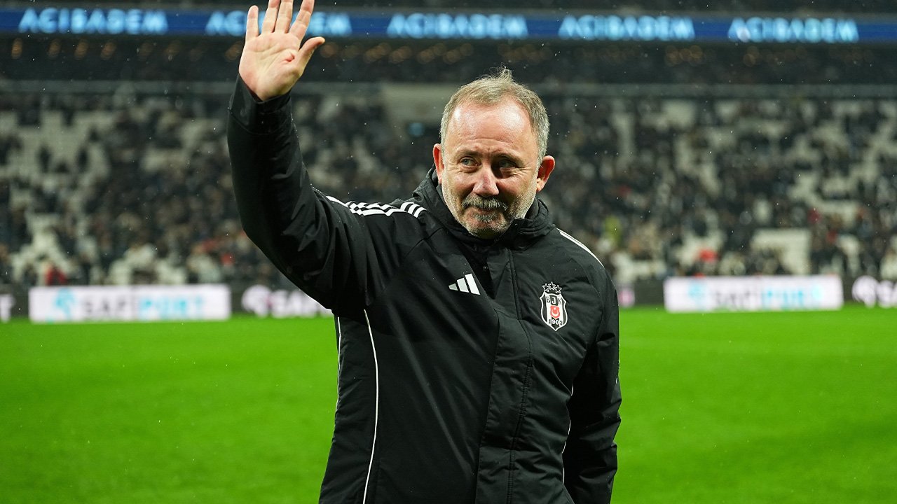 Beşiktaş'ta 39 maçlık ikinci Sergen Yalçın dönemi sona erdi