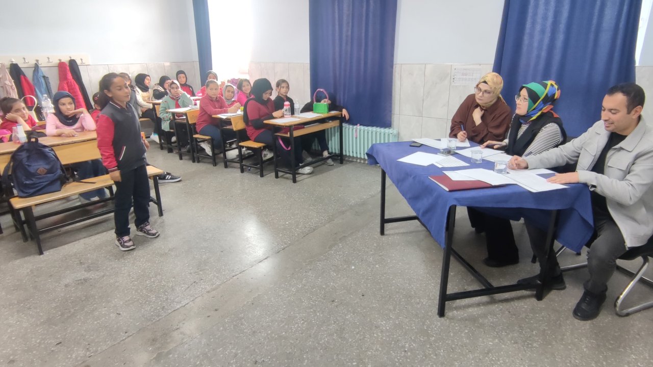Konya’da üç dilde hadis yarışması nefes kesti! Ovakavağı İmam Hatip Ortaokulu’nda büyük heyecan!