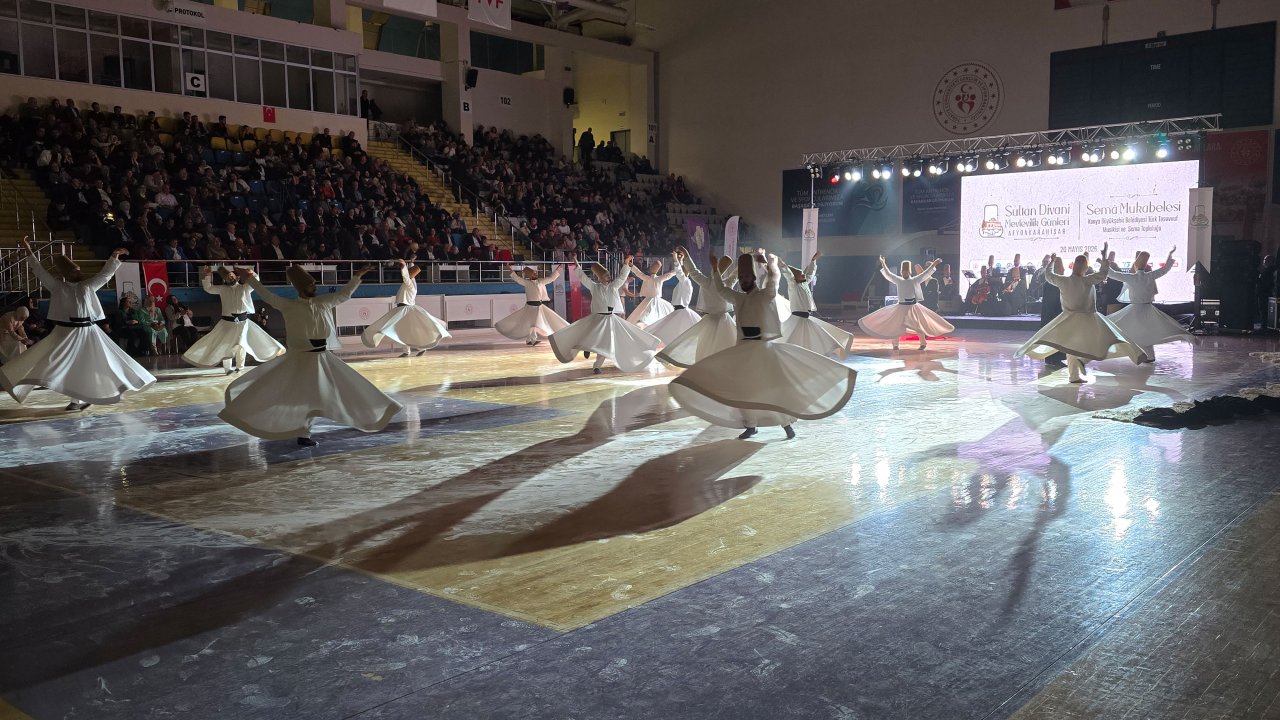 Konya’nın sema nefesi Afyonkarahisar’da büyüledi! Sultan Divani Mevlevilik Günleri’ne yoğun ilgi!