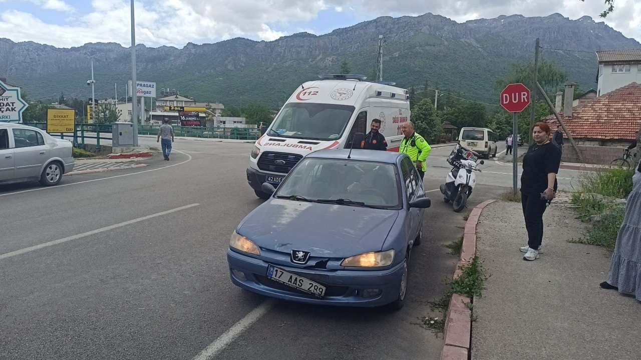 Konya'da otomobil ile motosiklet çarpıştı!