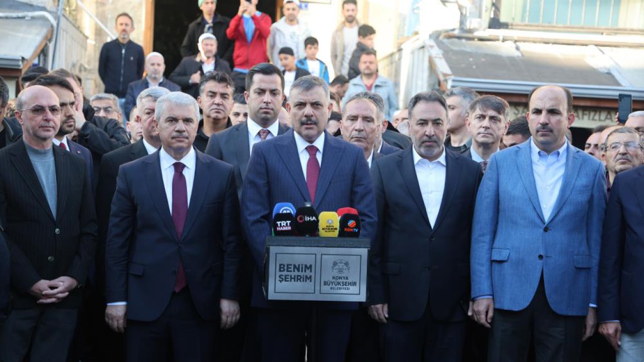 İçişleri Bakanı Çiftçi bayram namazını Konya'da kıldı