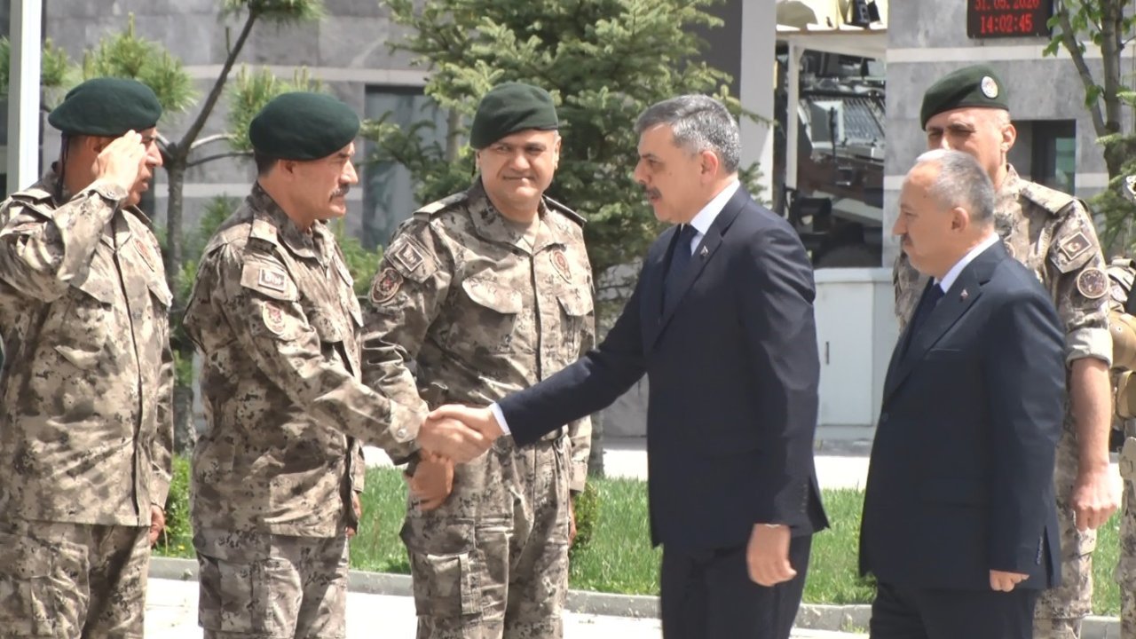 Bayram dönüşü yola çıkacaklar dikkat! Bakan Çiftçi’den hayati uyarı!