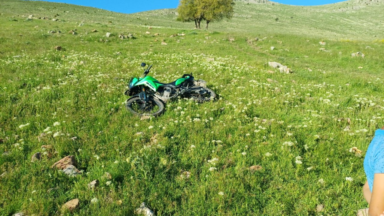 Konya'da kaza geçiren motosiklet sürücüsüne hava ambulansı!