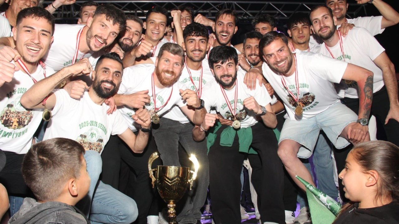 BAL’a yükselen Üzümlüspor’da şampiyonluk coşkusu!