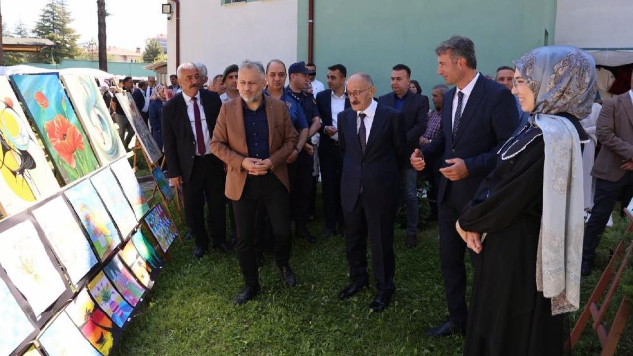 Konya’da yılın en renkli sergisi! Kursiyerlerin eserleri görenleri hayran bıraktı