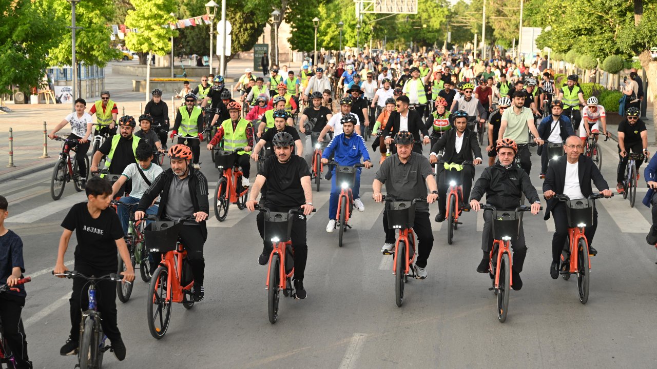 Bisiklet Aşkına! Avrupa Bisiklet Başkenti Konya'nın merkez ve 28 ilçesinde aynı anda pedallar çevrildi