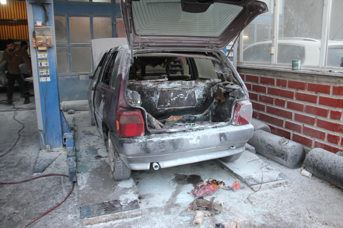 Konya'da LPG'li otomobilden sızan gaz patlamaya yol açtı, 5 kişi yaralandı