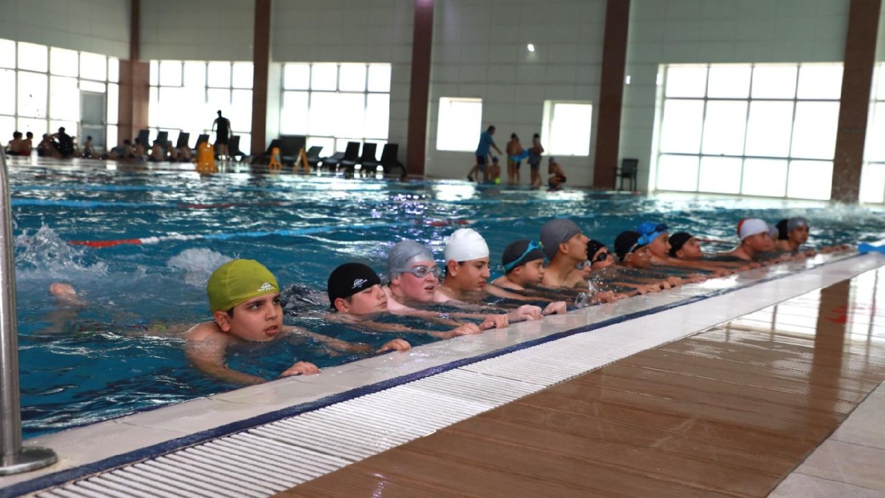 Karatay’da yaz spor okulları için geri sayım başladı! 12 branşta binlerce öğrenciye fırsat!