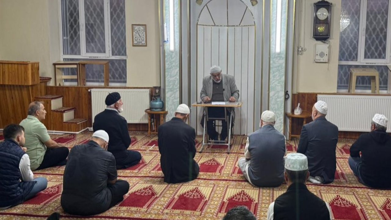 Pirhasanlılar Sabah Namazında Buluştu: Bu Ayın Konuğu Halit Şafak Oldu