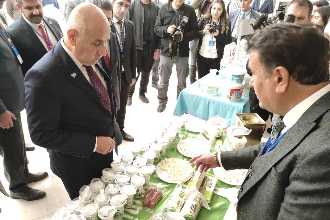 Bakan Kirişci Konya DSYB Standını  Ziyaret Etti