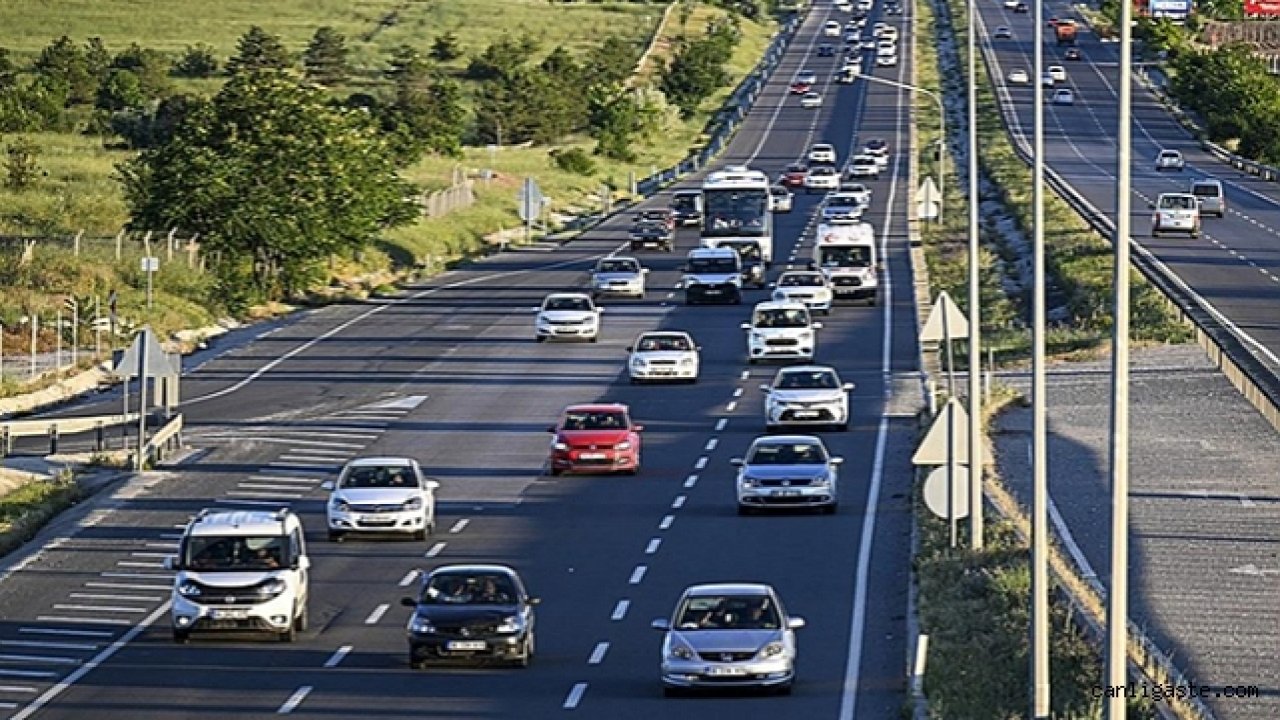 Ankara-Konya yolunda kritik çalışma! Karahamzalı Mevkii'nde trafik tek şeritten veriliyor