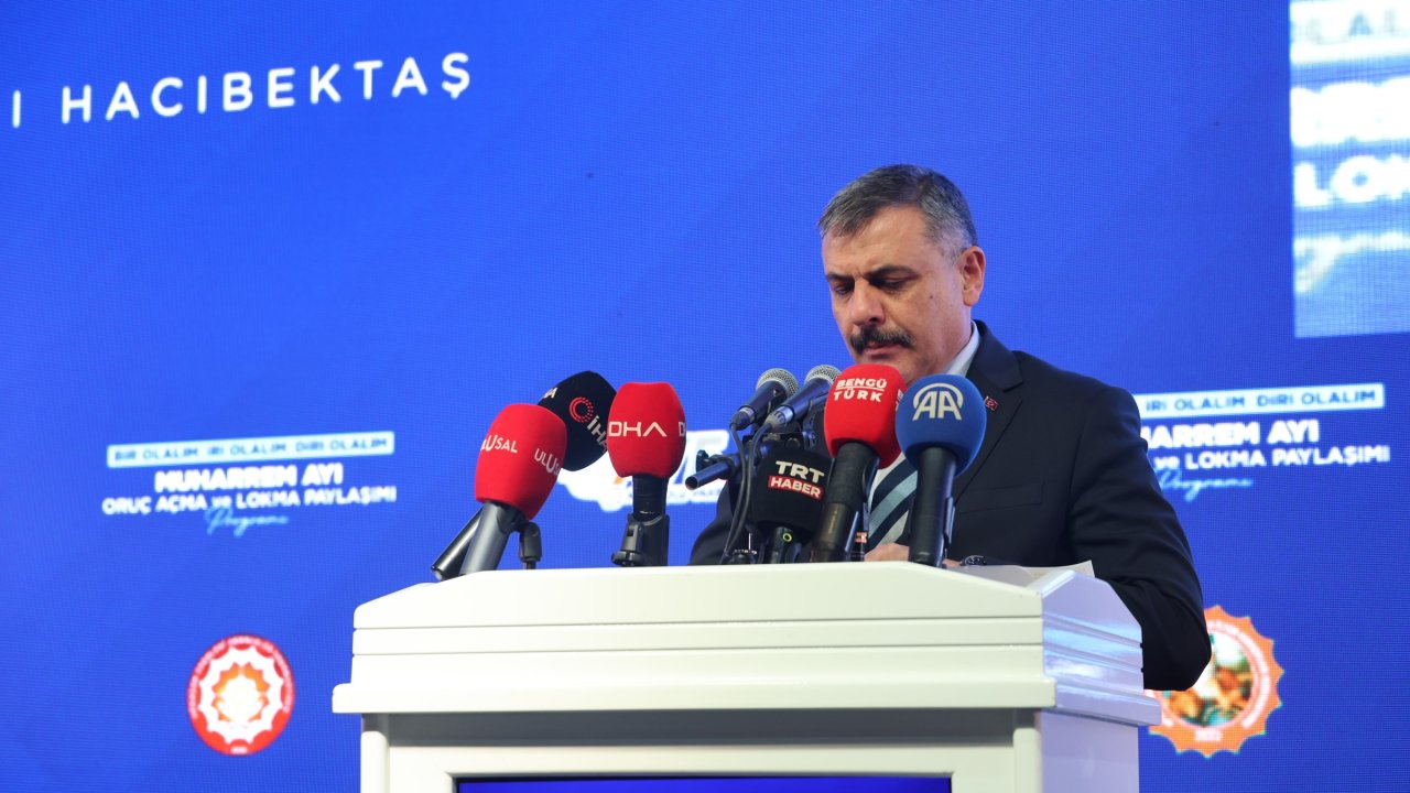 Türkiye’nin en büyük Cemevinde duygusal buluşma! Bakan Çiftçi’den kardeşlik vurgusu!
