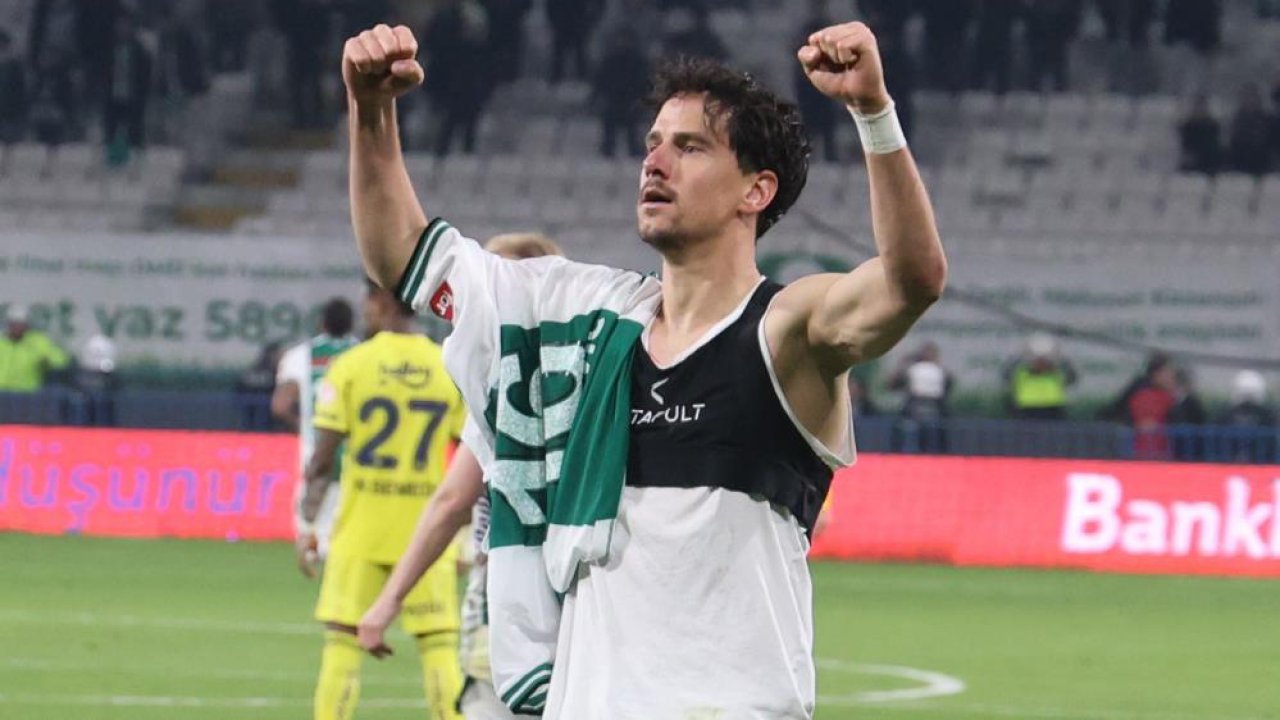 Konyaspor'da ayrılık! Taraftarın sevdiği isim veda etti