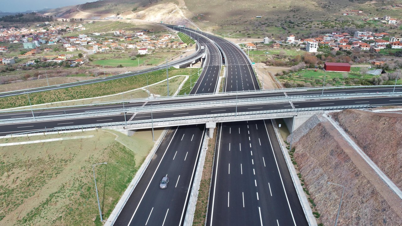 Karayolları sürücüleri uyardı! Türkiye genelinde yol çalışmaları başladı