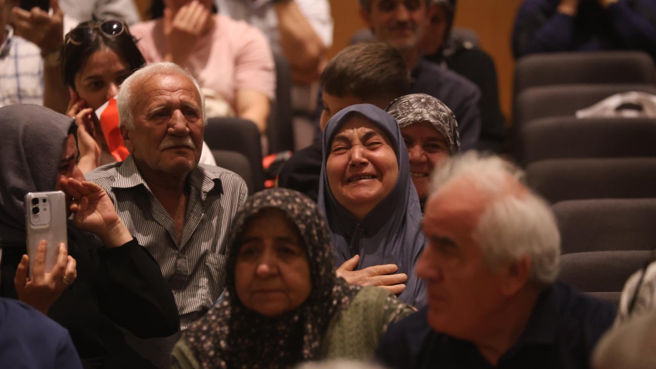 İsimleri okununca gözyaşlarını tutamadılar! Konya'da duygu dolu anlar!