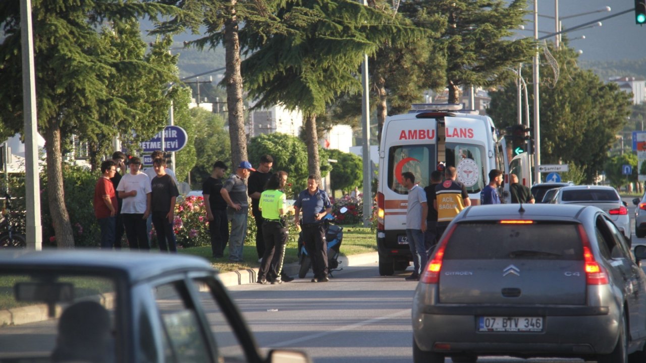 Konya'da yürekleri ağza getiren kaza! Dili boğazına kaçan çocuğu vatandaş kurtardı!