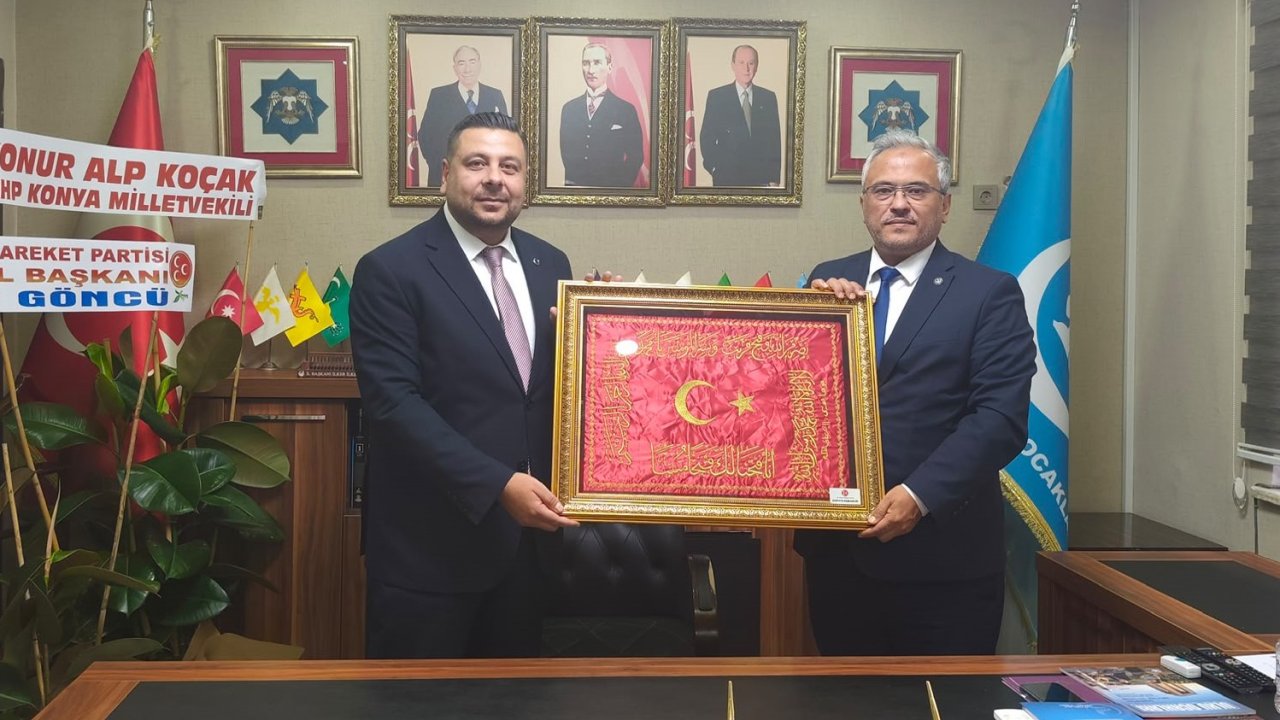 MHP İl Başkanı Sedat Göncü ve Yönetiminden Mehmet İlkerli'ye tebrik ziyareti