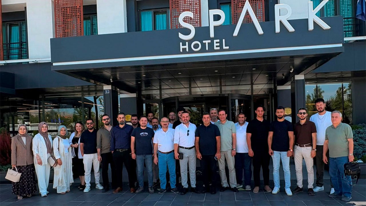 Seyahat acenteleri Spark Hotel’de buluştu