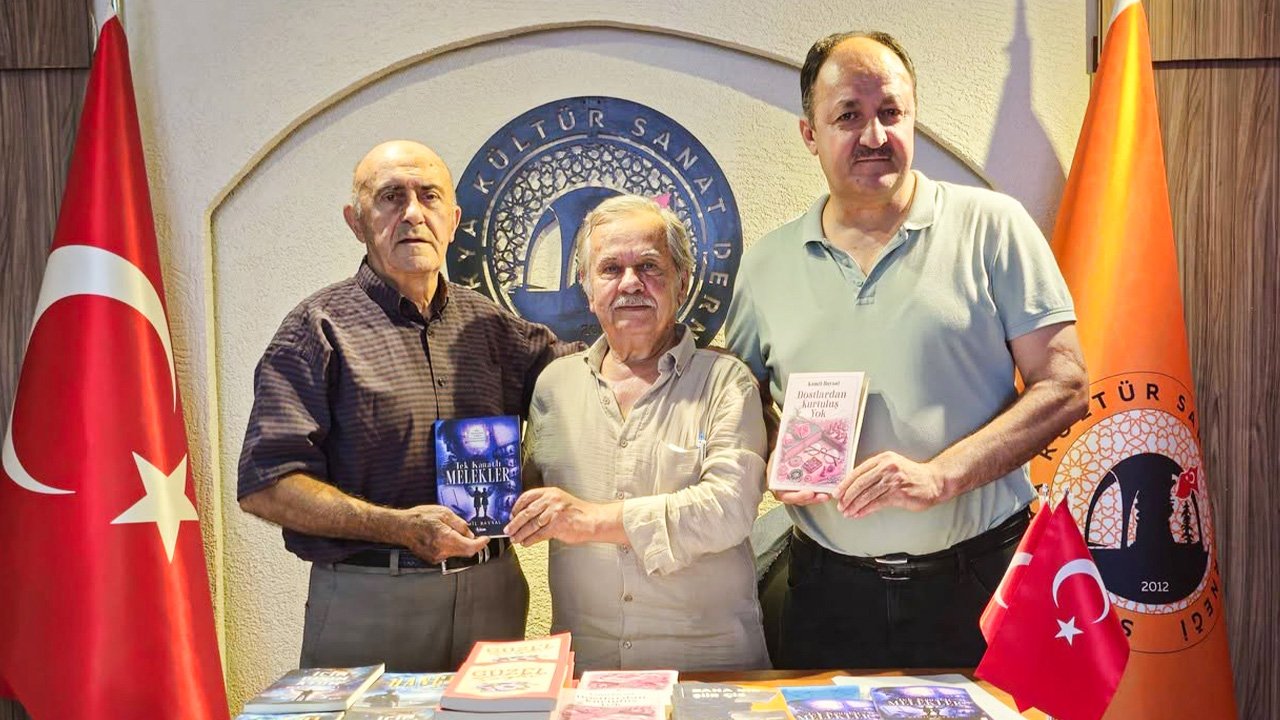 Kamil Baysal, Selçukya Kültür Sanat Derneği'nde okurlarıyla buluştu