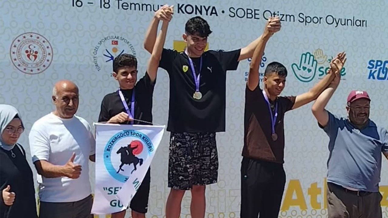 Bozkırgücü'nden Türkiye Şampiyonası'nda Büyük Başarı! Ahmet Aşılı 400 Metrede Türkiye İkincisi Oldu!