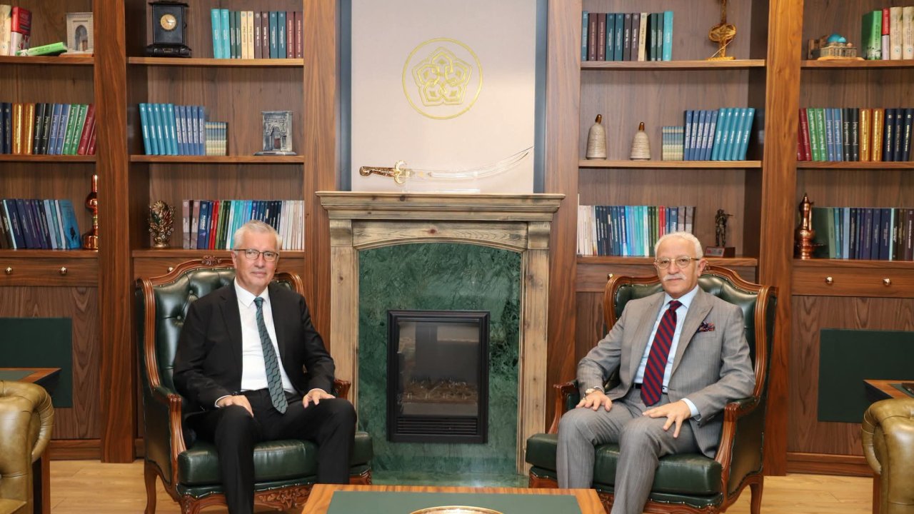 YÖKAK Başkanı Kocabıçak'tan NEÜ Rektörü Cem Zorlu'ya Nezaket Ziyareti!