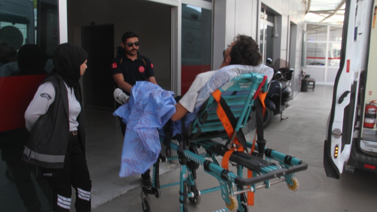 Konya Beyşehir'de iki ayrı trafik kazası: 3 yaralı!