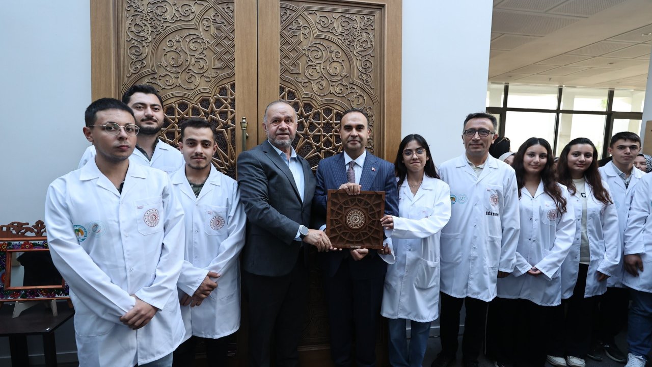 Konya Mobilyacılar Odası'ndan Bakan Kacır'a Stratejik Proje Dosyası