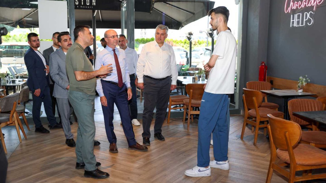 Başkan Pekyatırmacı’dan Esnaf Ziyareti! Esnafla istişarelerde bulundu!