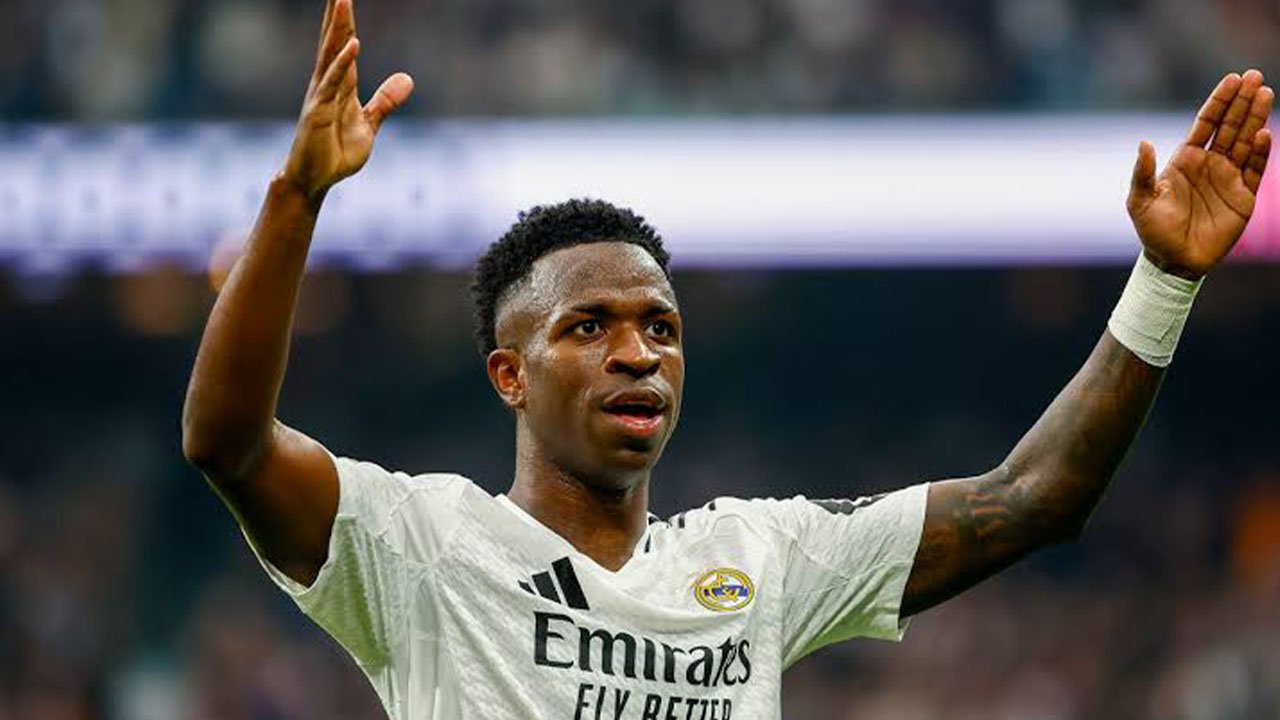 Real Madrid, Vinicius Junior ile sözleşme uzattı
