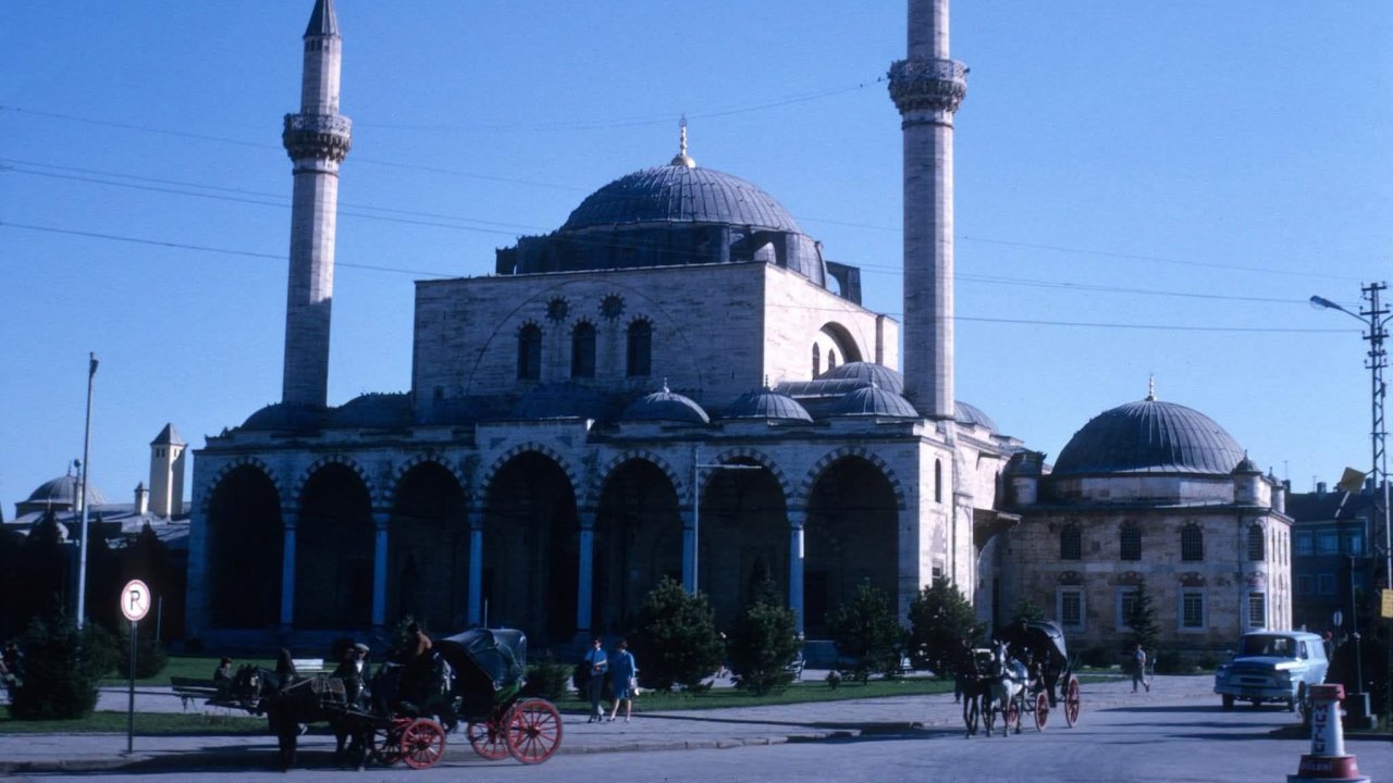 1966’nın otantik Konya rüzgarı: Sultan Selim Camii’nin büyüleyici zaman kapsülü!