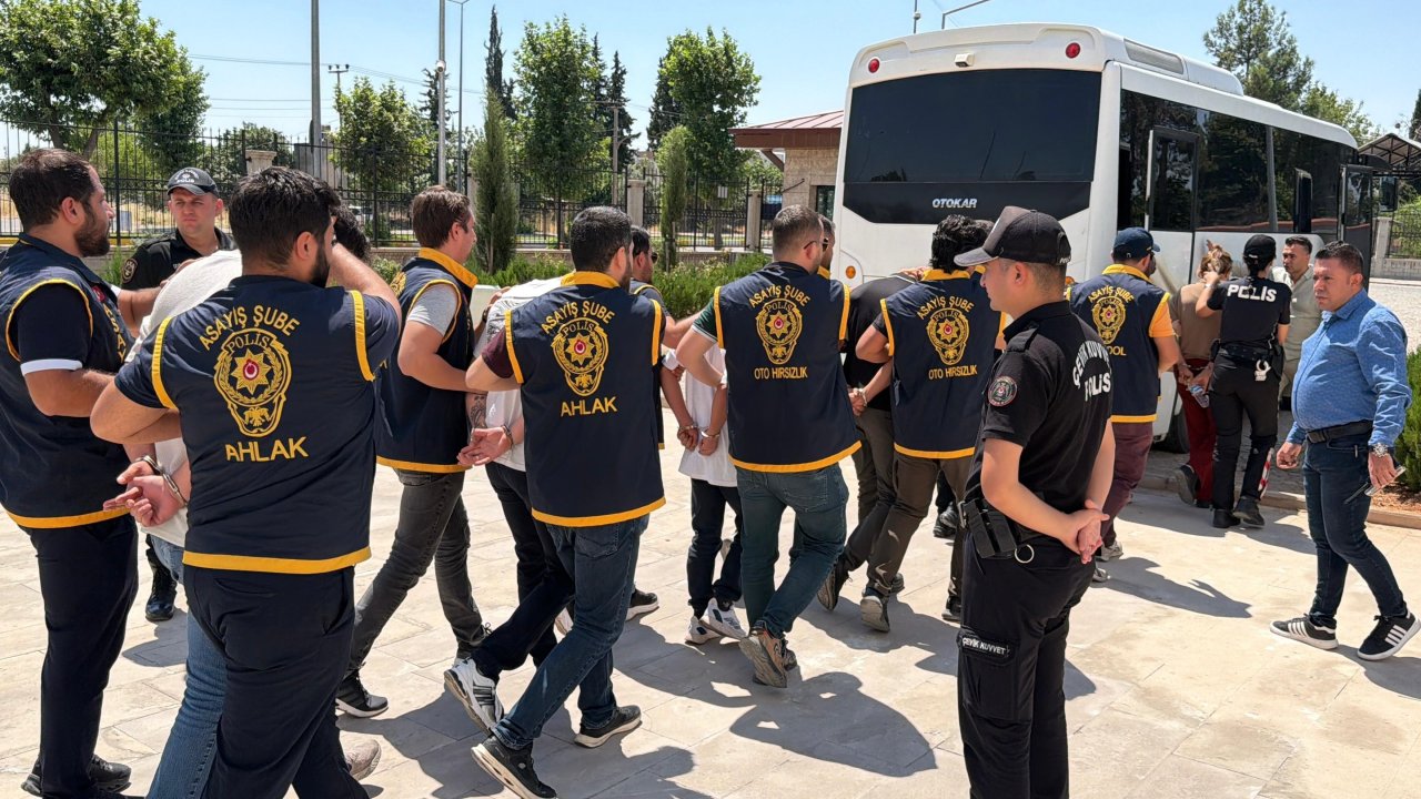 Aralarında Konya'da var! Operasyonla yakalanan sahte bankacılar tutuklandı!