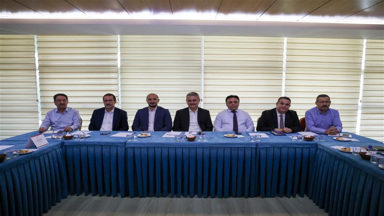 Konya'da hastane başhekimleriyle değerlendirme toplantısı gerçekleştirildi!
